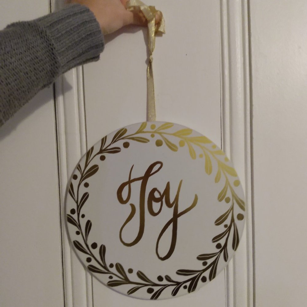 Joy Christmas Wall Decoration